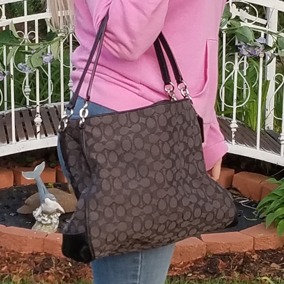 Coach Handbags - Coach Purse